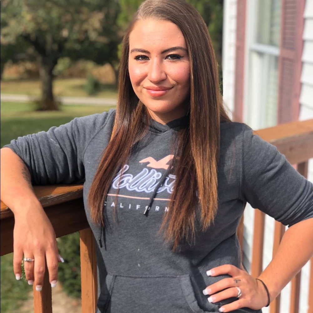 Meet your Posher, Alexis